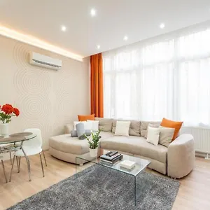 Appartement Modern, Quiet & Cozy In The Middle Of Downtown Near Danube At Fashion Street, Boedapest